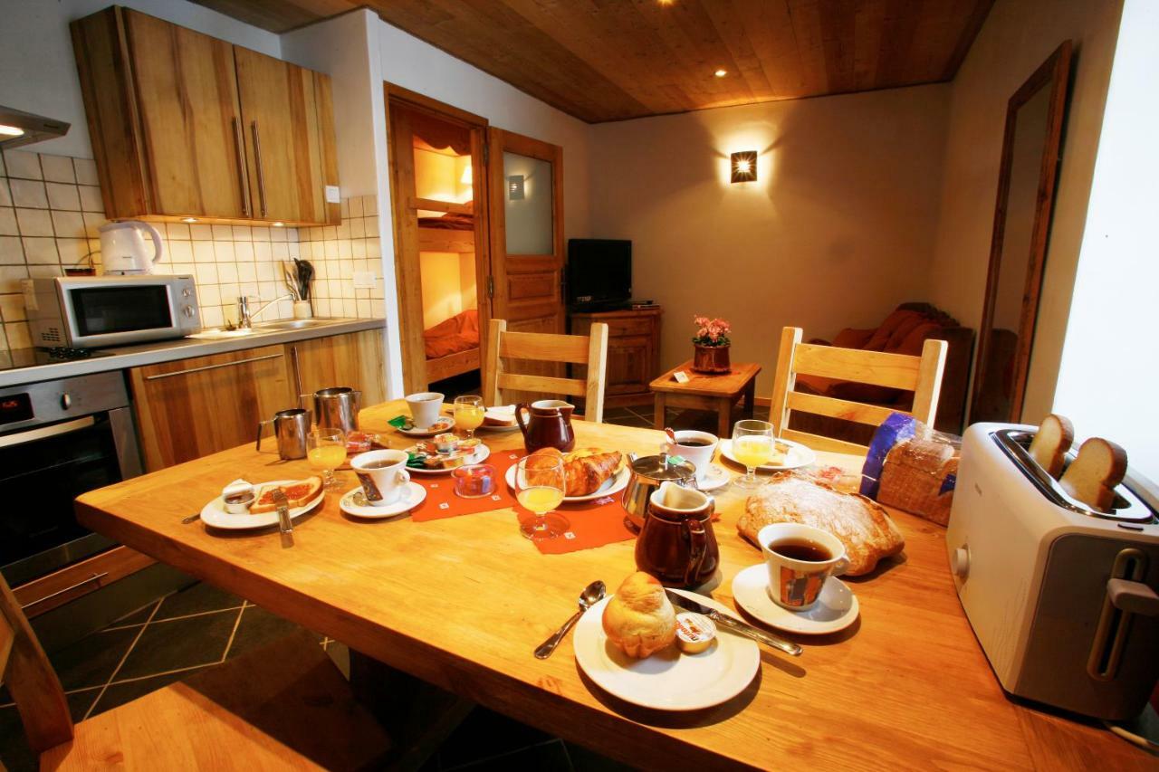 발루아 Chez Le Marquis Du Pontet 아파트 외부 사진